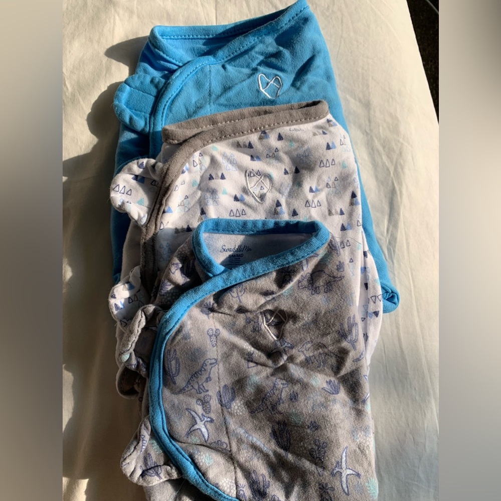 Baby swaddleMe size small-medium